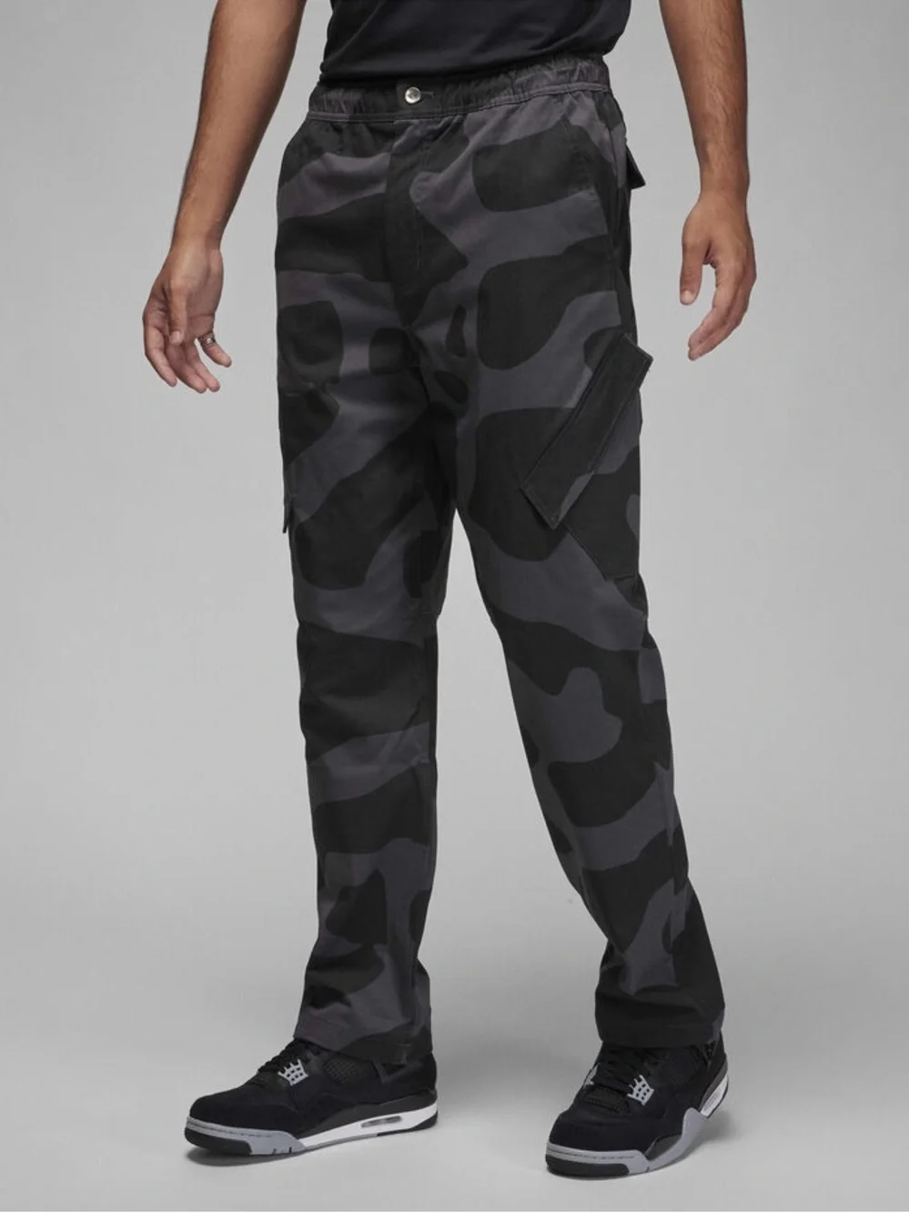 Jordan Men's Black & Gray Camo Cargo Pants Nike Air Jordan Chicago Trousers